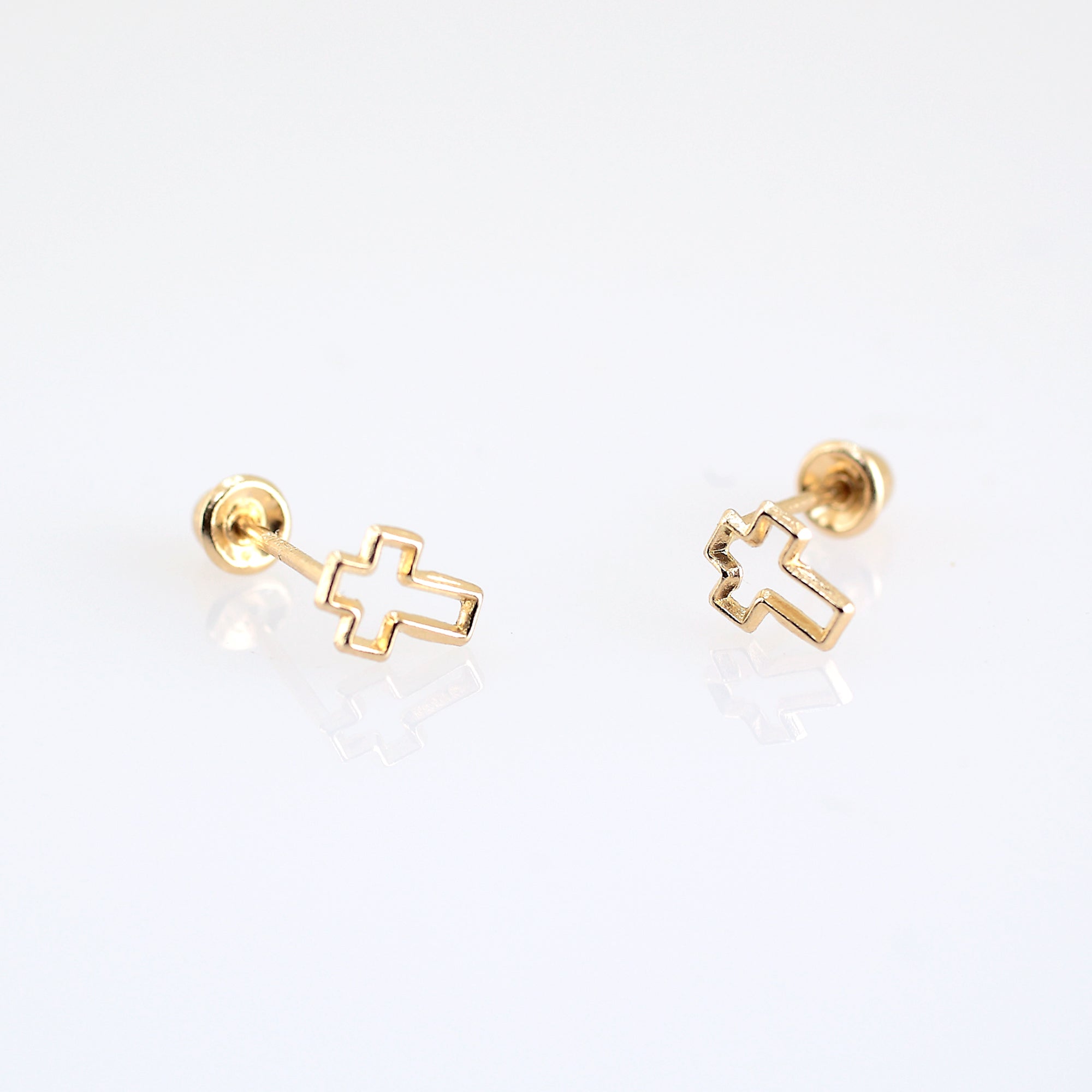 ILA CROSS EARRINGS
