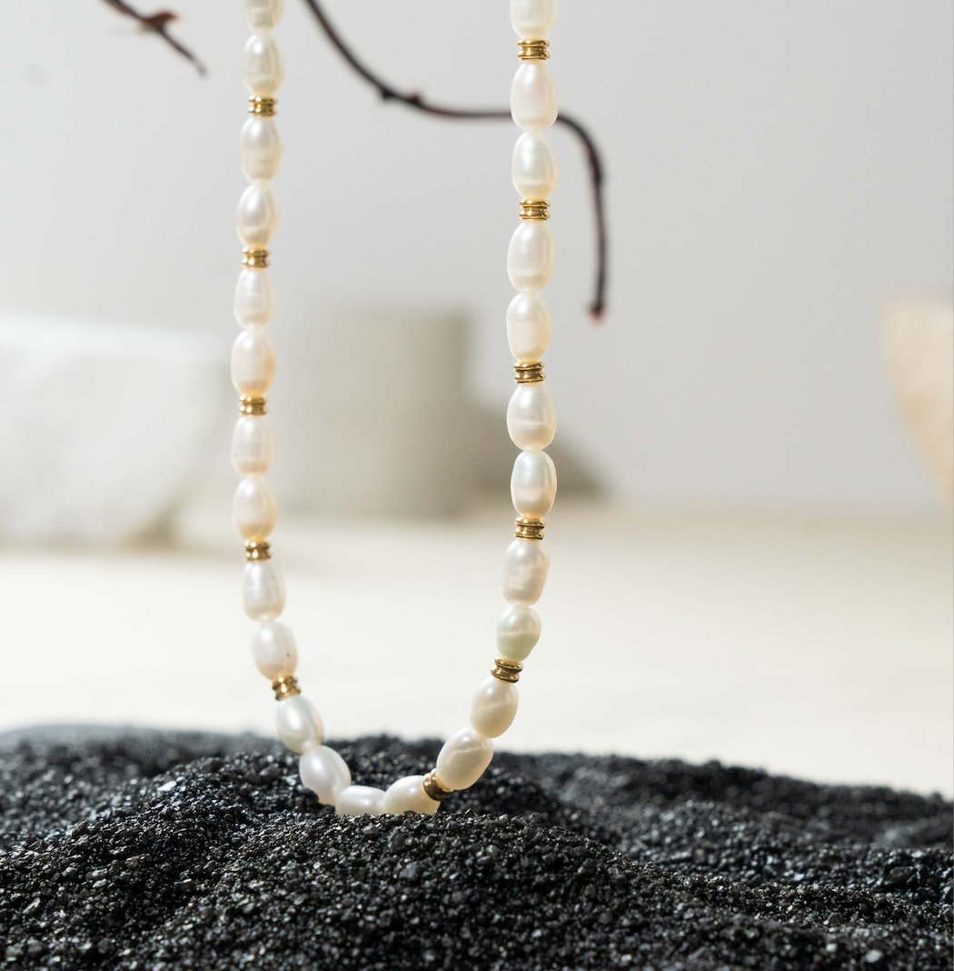 THE PEARL GIRL Choker